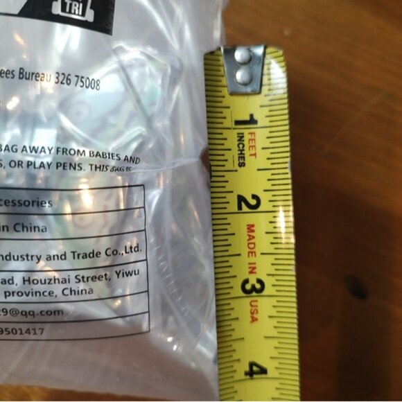 Luna Moth Acrylic Claw Hair Clip - Picture 3 of 4